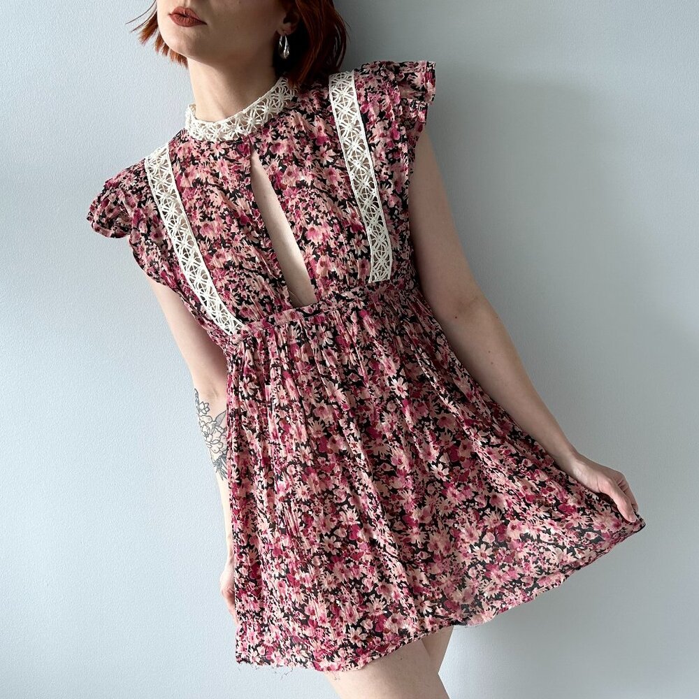 Free People Eva Tunic Top / Floral Babydoll Dress In Cherry Color